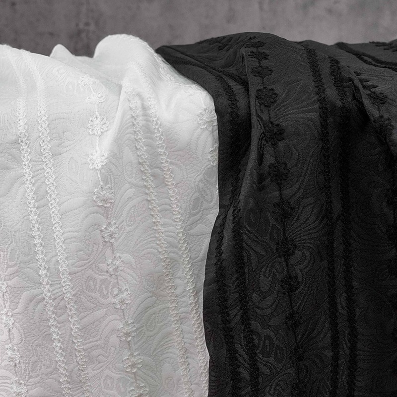 Tela Jacquard de Color Sólido  - Embroidery Horse reseña y precio