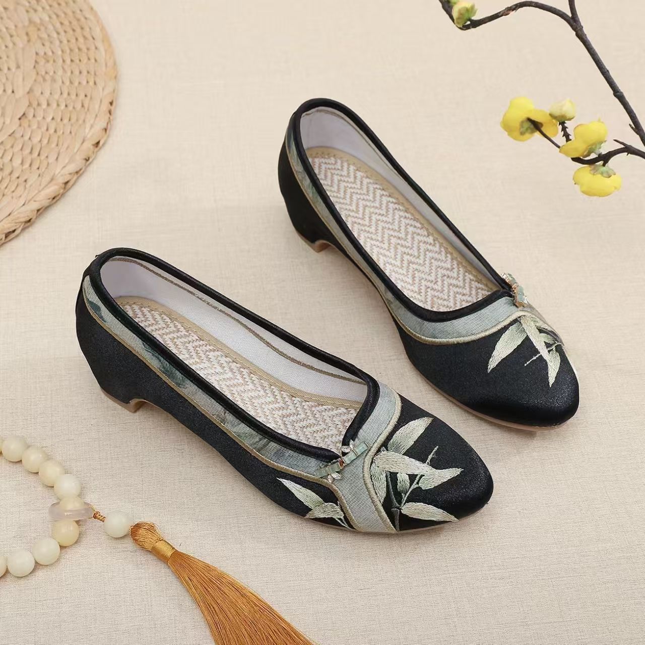 Zapatos Cheongsam bordados de  - Embroidery Fabric reseña y precio