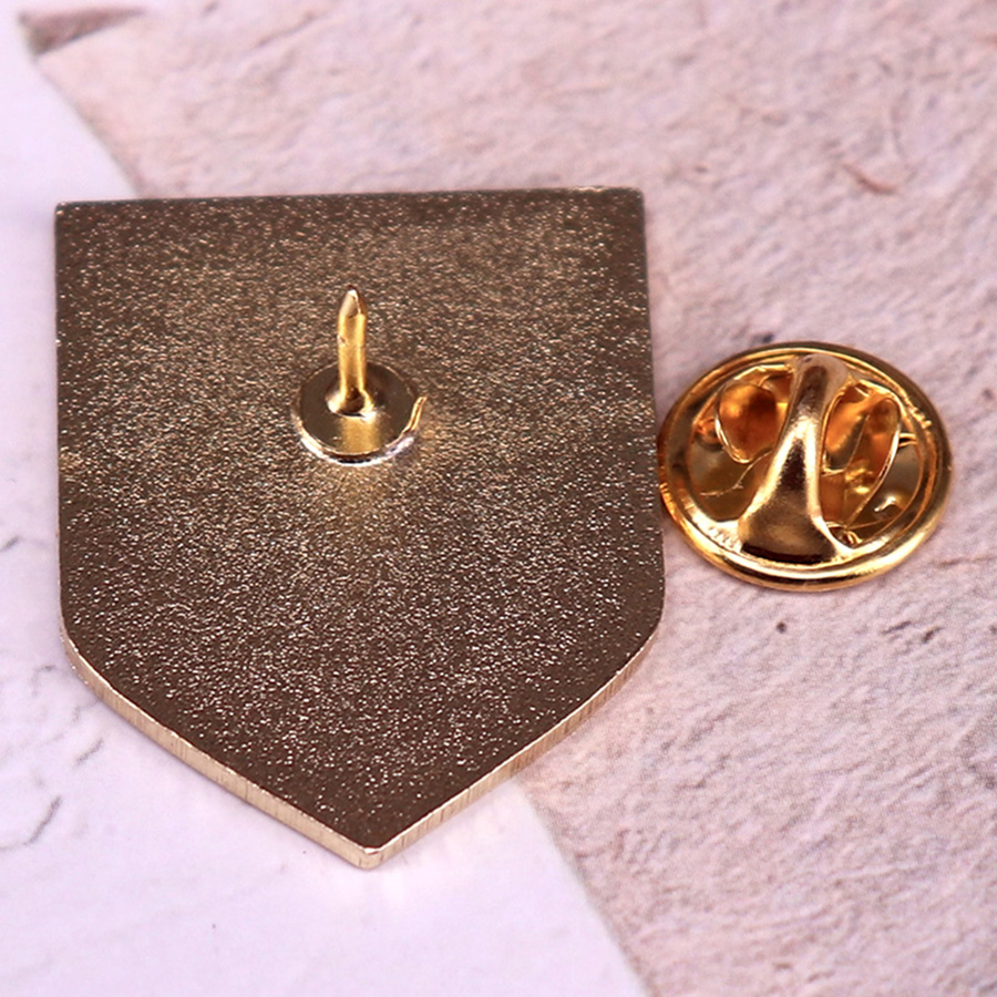 Pin esmaltado con logotipo del - Embroidery Alpha reseña y precio