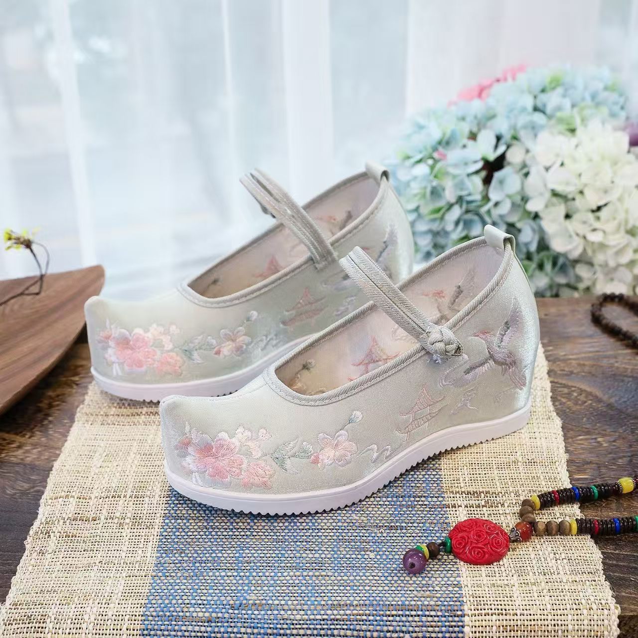 Zapatos bordados internos aume - Embroidery Fabric reseña y precio