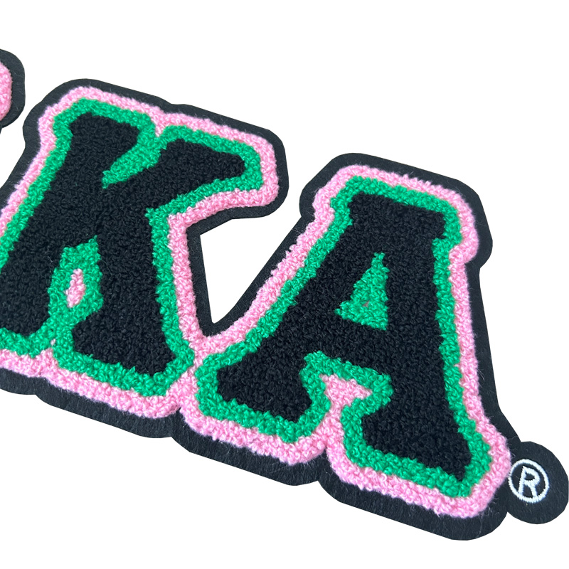 Chenilla negra AKA bordada per - Embroidery Alpha reseña y precio