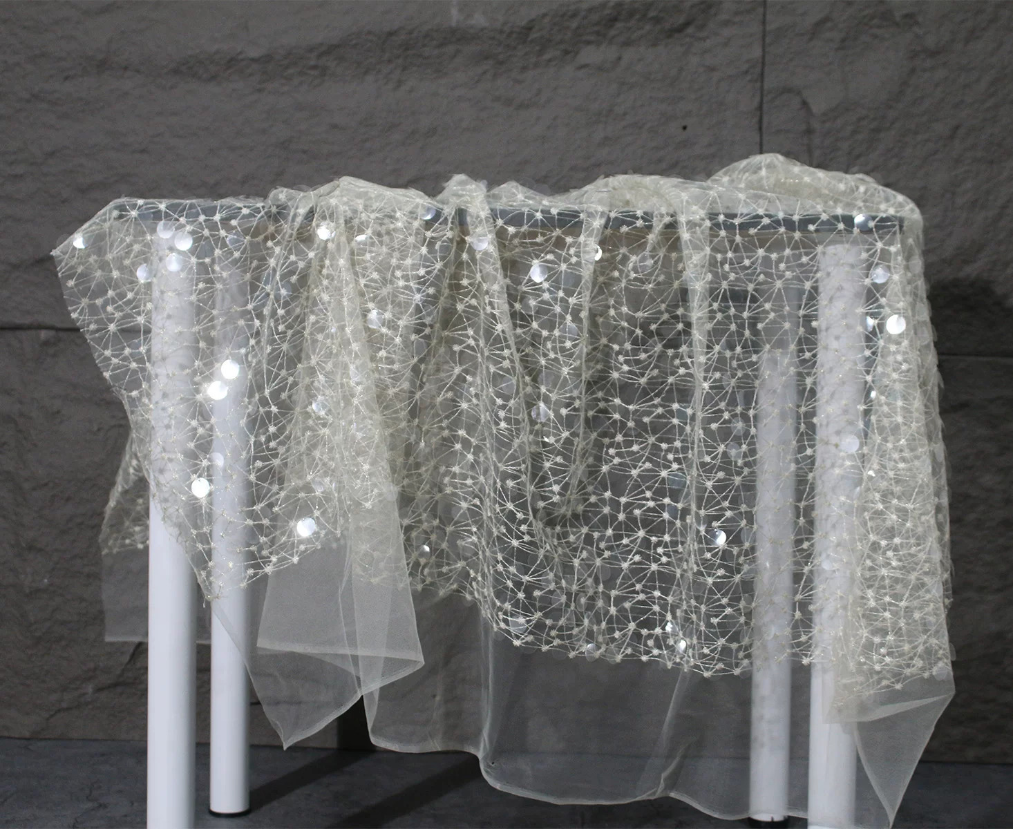 Tela de encaje con hilo de bor - Embroidery Net Dress reseña y precio